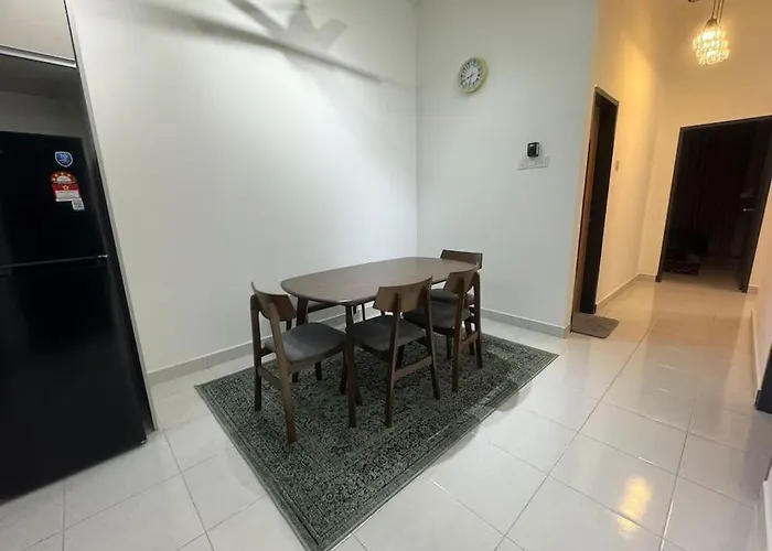 Hazzani Homestay Klia