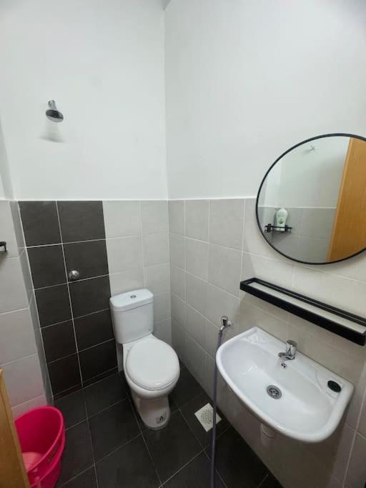 Hazzani Klia Holiday home